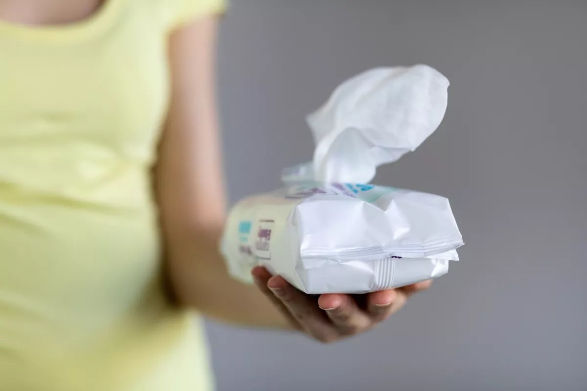 Emballage pour lingettes humides