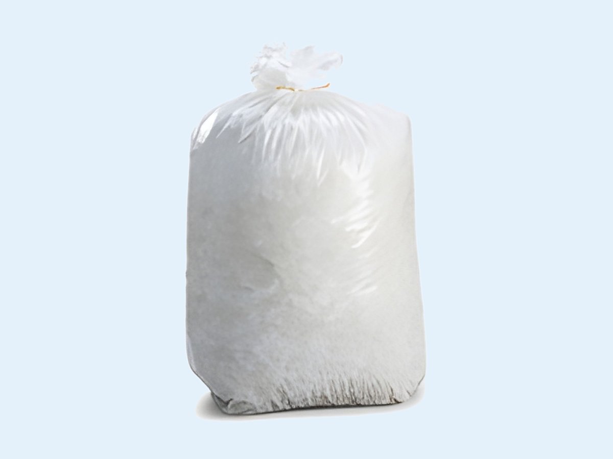 Grand sac plastique transparent à soudure de fond, rempli